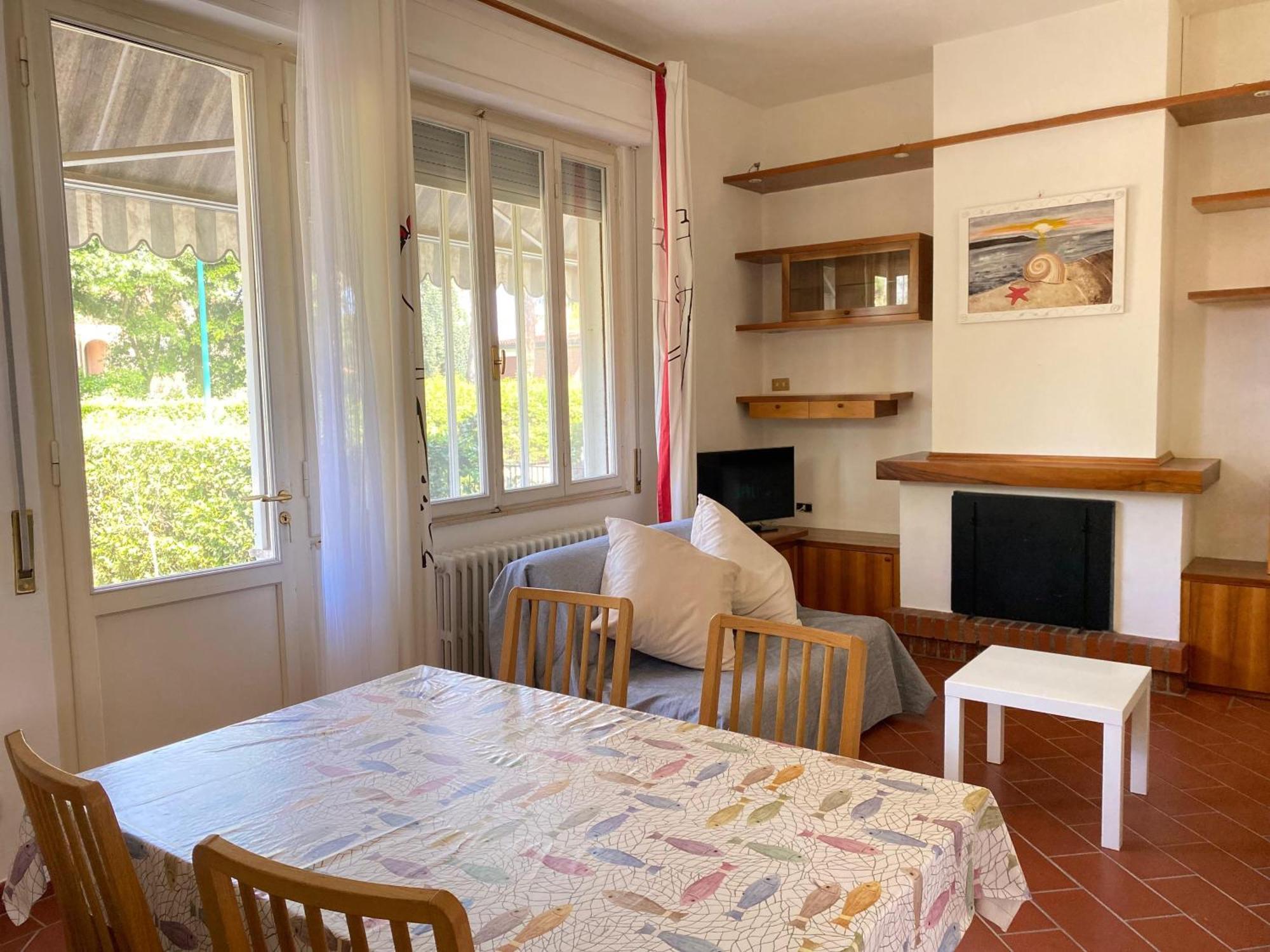 Pineta Apartament Tirrenia Exterior foto