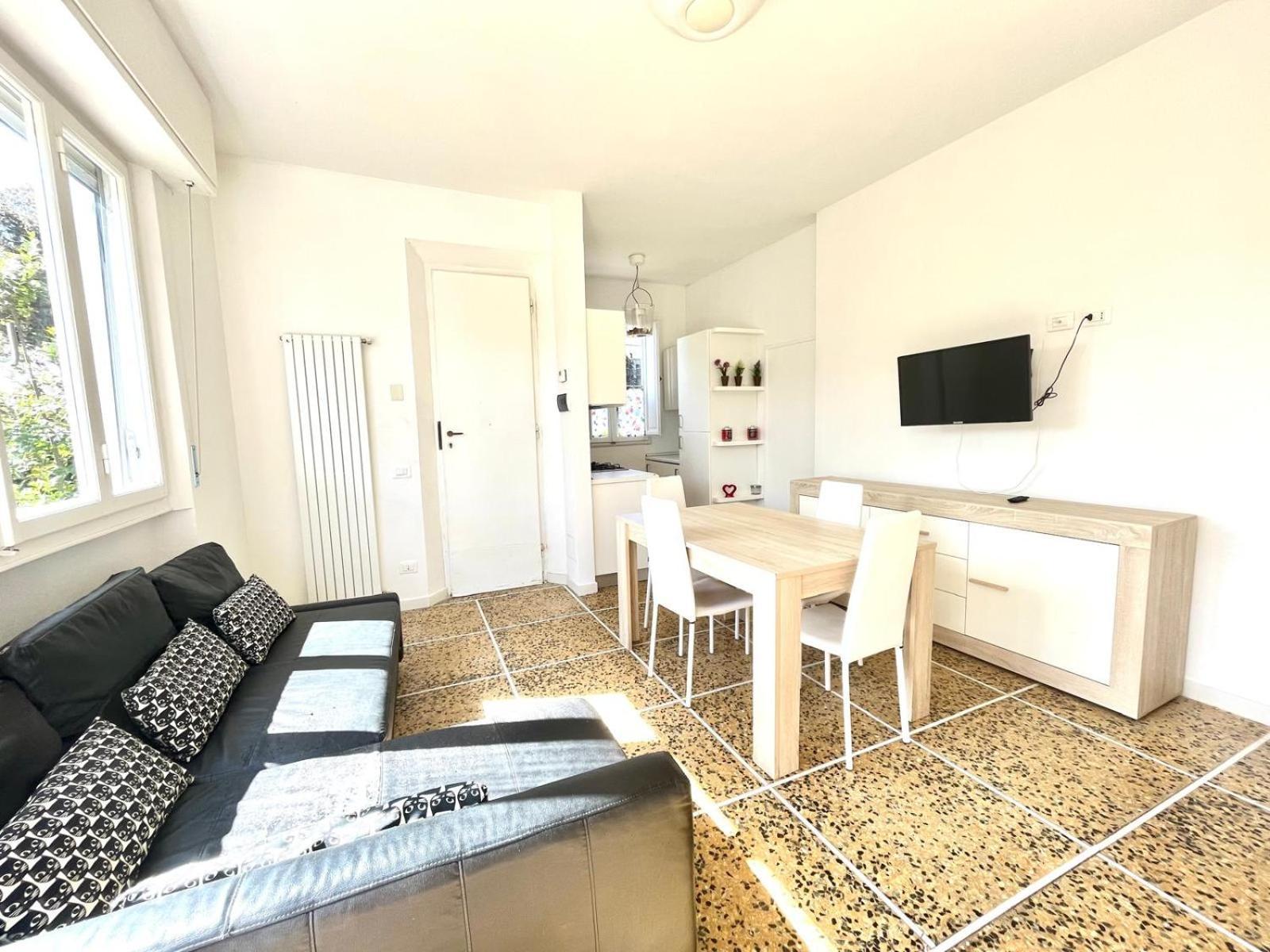 Pineta Apartament Tirrenia Exterior foto