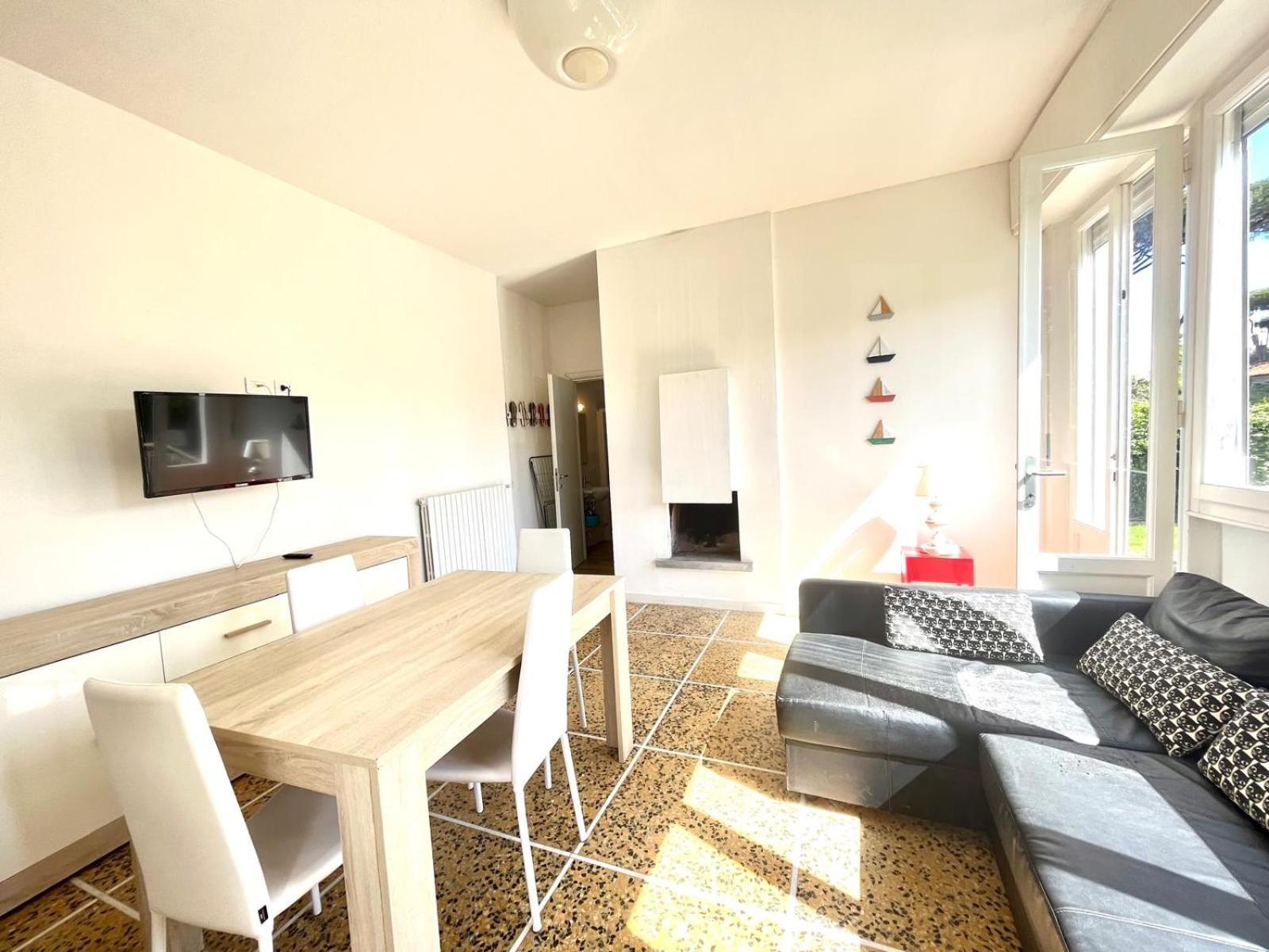 Pineta Apartament Tirrenia Exterior foto