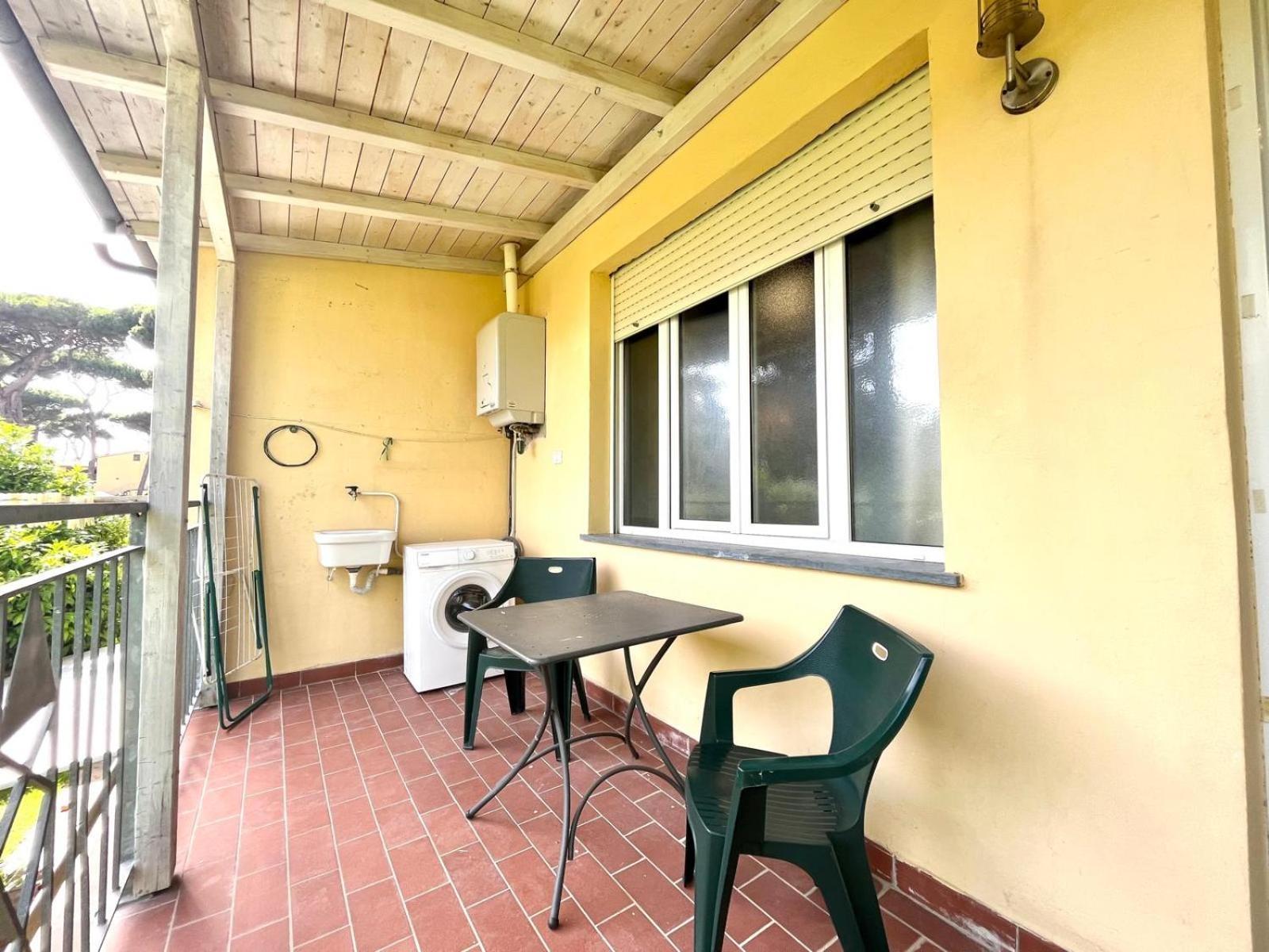 Pineta Apartament Tirrenia Exterior foto