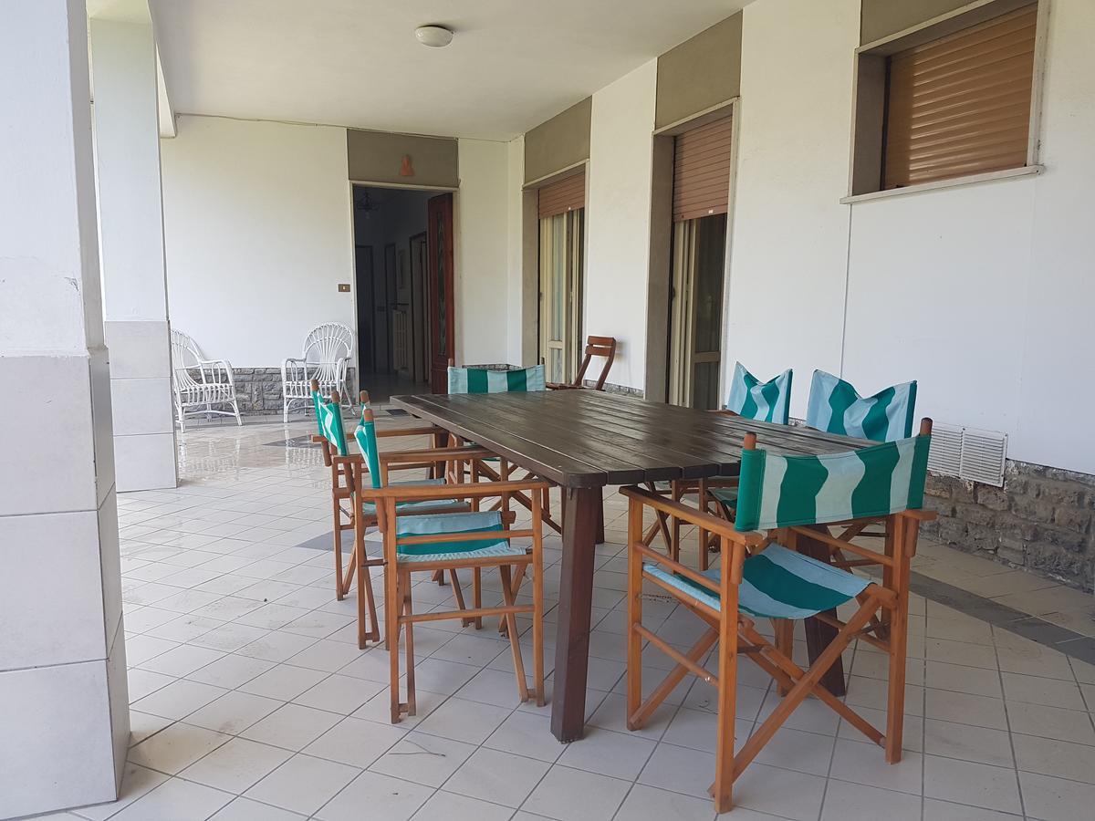 Pineta Apartament Tirrenia Exterior foto